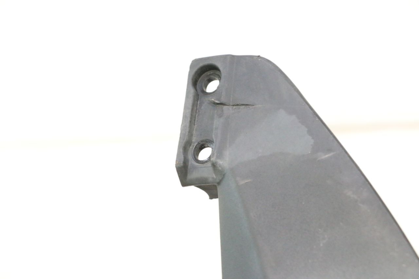 photo de FRONT FENDER PEUGEOT LUDIX PRO 2T 50 (2010 - 2017) - Zoom on usage condition