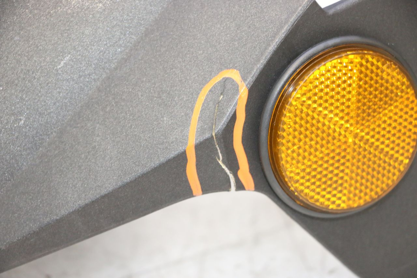 photo de FRONT FENDER KEEWAY MATRIX RX9 125 (2006 - 2007) - Surface and material condition
