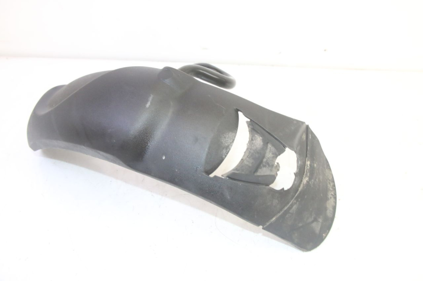 photo de FRONT FENDER PIAGGIO MP3 HPE 350 (2018 - 2020) - Fixing points details