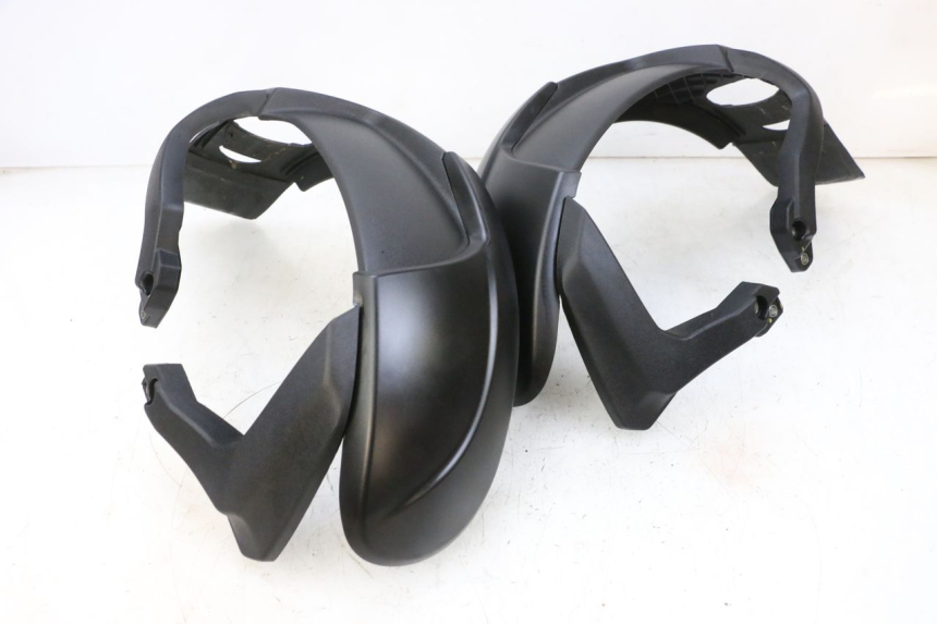 photo de FRONT FENDER PIAGGIO MP3 HPE 300 (2019 - 2026) - Component detail