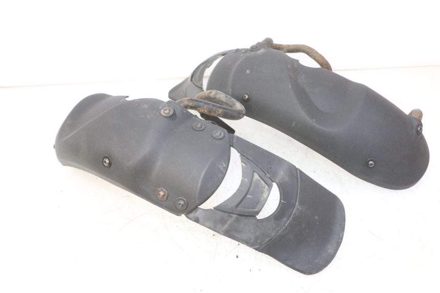 photo de FRONT FENDER PIAGGIO MP3 RL 250 (2006 - 2010) - Alternative perspective