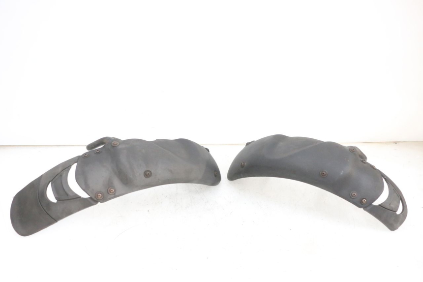 photo de FRONT FENDER PIAGGIO MP3 125 (2006 - 2014) - Alternative perspective