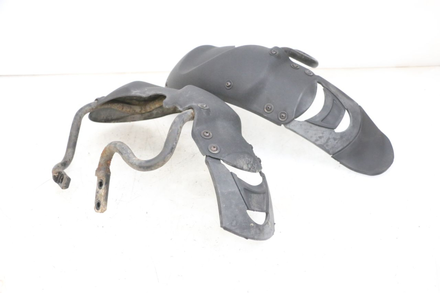 photo de FRONT FENDER PIAGGIO MP3 RL 250 (2006 - 2010) - Markings and original references