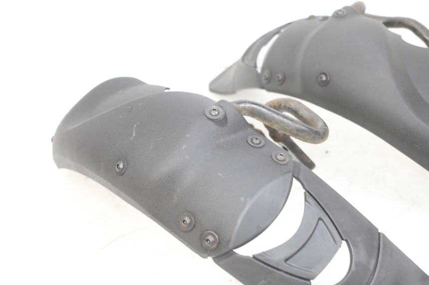 photo de FRONT FENDER PIAGGIO MP3 RL 250 (2006 - 2010) - Additional view of the item