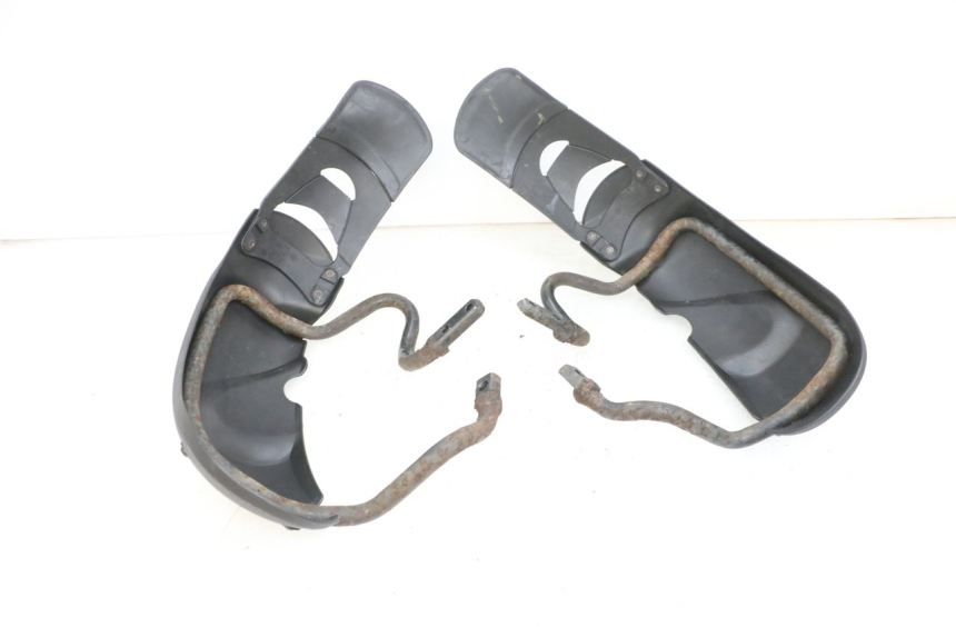 photo de FRONT FENDER PIAGGIO MP3 RL 250 (2006 - 2010) - Fixing points details