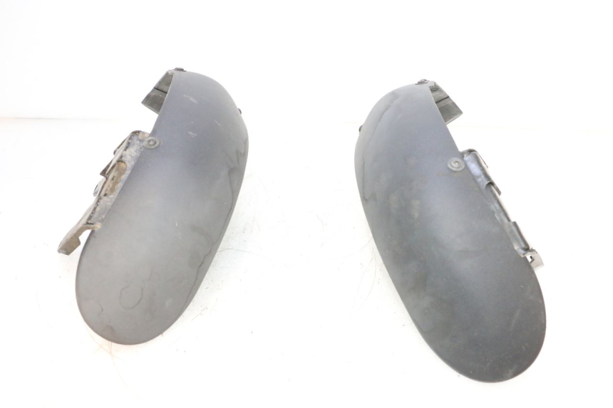photo de FRONT FENDER PIAGGIO MP3 125 (2006 - 2014) - Alternative perspective