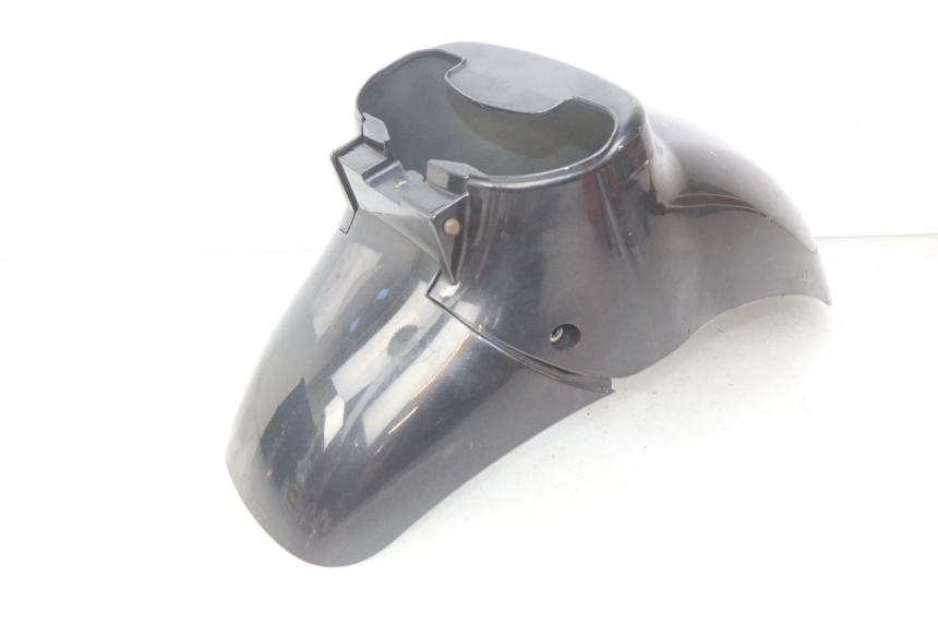 photo de FRONT FENDER KYMCO PEOPLE 250 (2004 - 2008) - Fixing points details