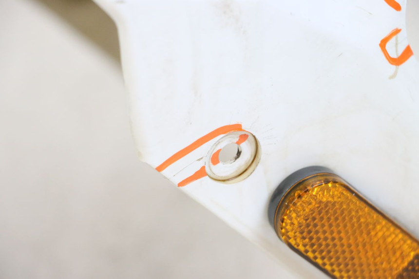 photo de Front fender EUROCKA R8 4T 50 (2013 - 2022) - Zoom on usage condition