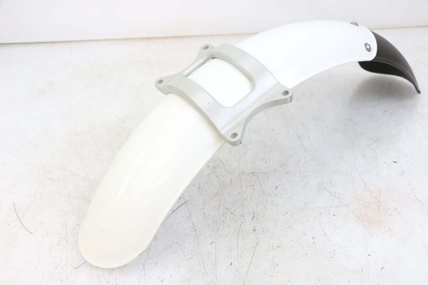 photo de FRONT FENDER ROYAL ENFIELD CONTINENTAL GT 650 (2019 - 2024) - Main view