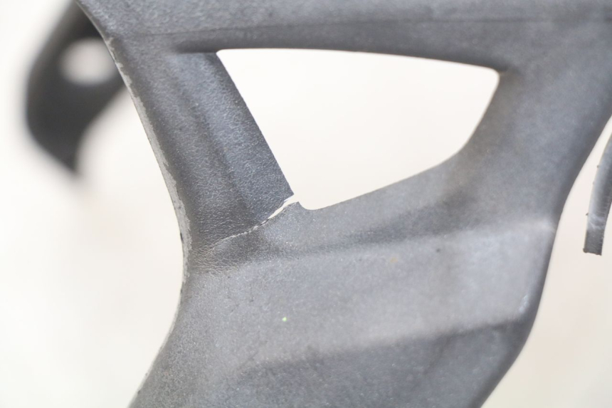 photo de FRONT FENDER APRILIA SR 2T 50 (2012 - 2017) - Fixing points details