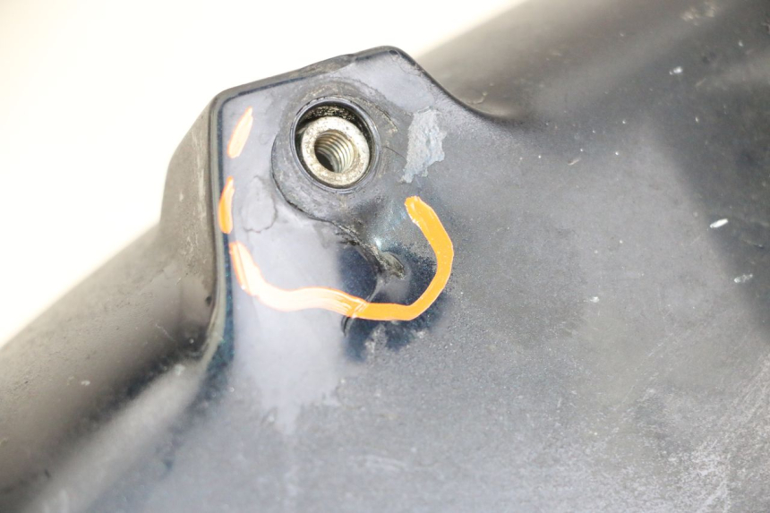 photo de FRONT FENDER HONDA ST PAN EUROPEAN 1300 (2002 - 2013) - Component detail