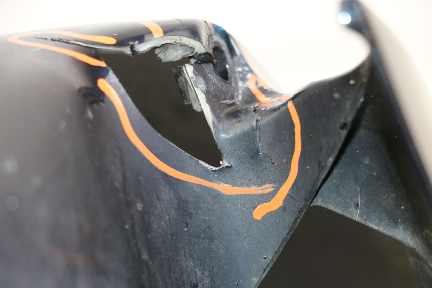 photo de FRONT FENDER HONDA ST PAN EUROPEAN 1300 (2002 - 2013) - Zoom on usage condition