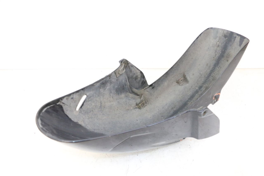 photo de FRONT FENDER HONDA ST PAN EUROPEAN 1300 (2002 - 2013) - Fixing points details