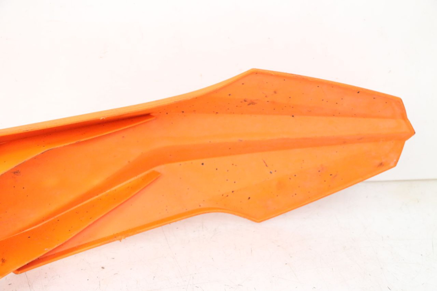 photo de FRONT FENDER KTM SUPERENDURO R 950 (2005 - 2009) - Surface and material condition