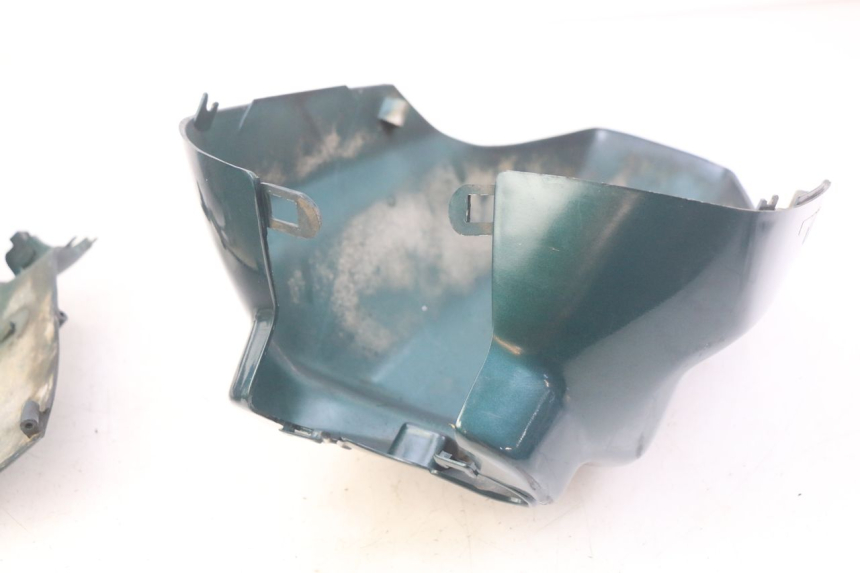 photo de FRONT FENDER PEUGEOT SV 125 (1991 - 1994) - Component zoom