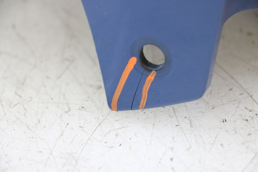 photo de FRONT FENDER YAMAHA TDM ABS 900 (2002 - 2014) - Surface and material condition