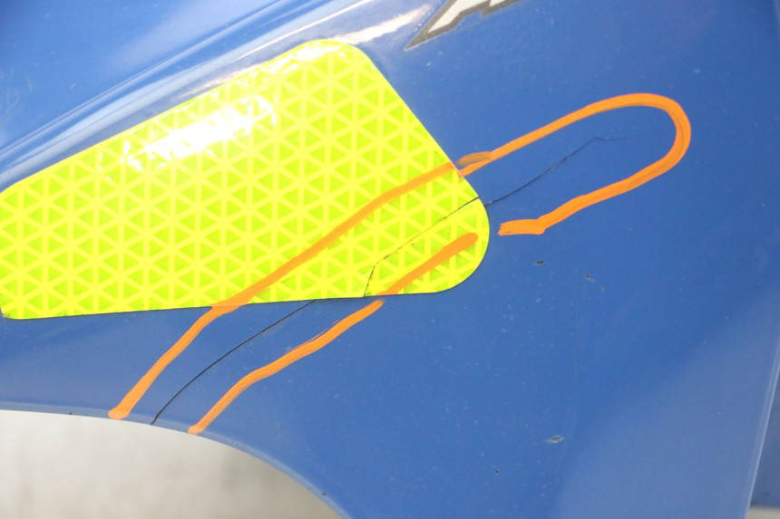 photo de FRONT FENDER YAMAHA TDM ABS 900 (2002 - 2014) - Surface and material condition