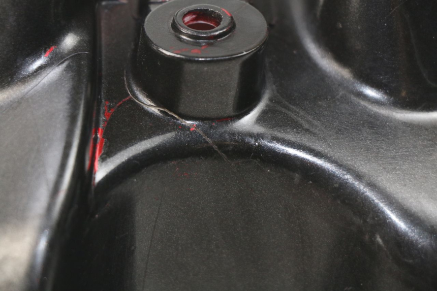 photo de FRONT FENDER PEUGEOT VIVACITY 50 (2004 - 2009) - Zoom on usage condition