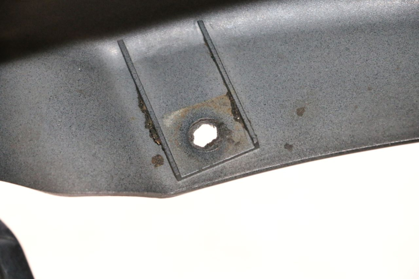 photo de FRONT FENDER DAELIM VJ ROADWIN 125 (2004 - 2007) - Component zoom