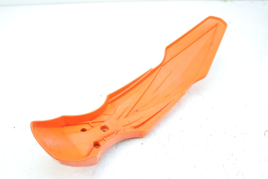 photo de FRONT FENDER ZHEJIANG XMOTOS XB-81 50 - Technical close-up