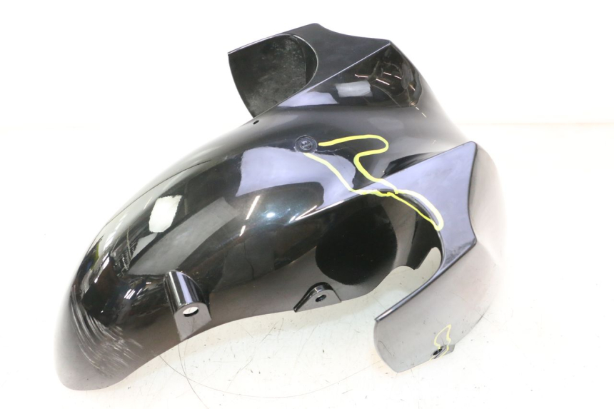 photo de FRONT MUDGUARD YAMAHA YP MAJESTY 125 (2007 - 2010) - Fixing points details
