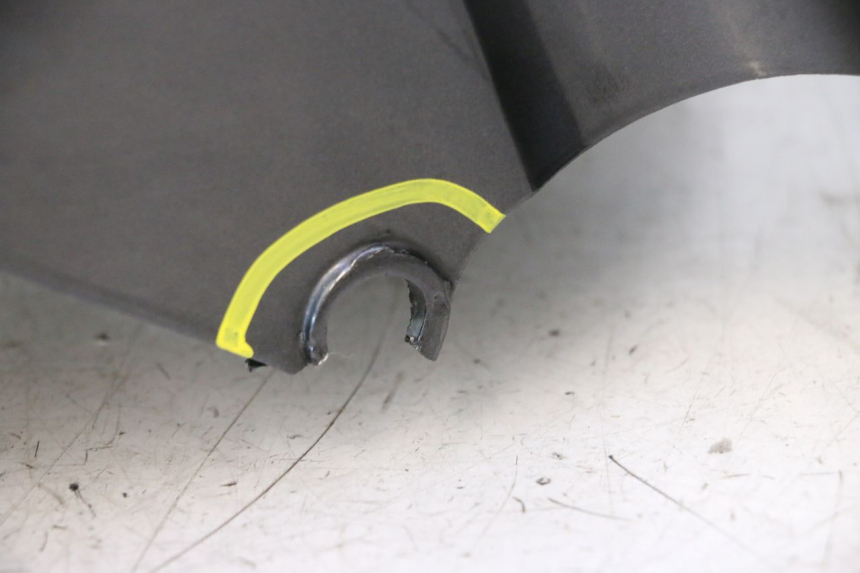 photo de FRONT FENDER YAMAHA YZF R6 600 (2008 - 2009) - Surface and material condition