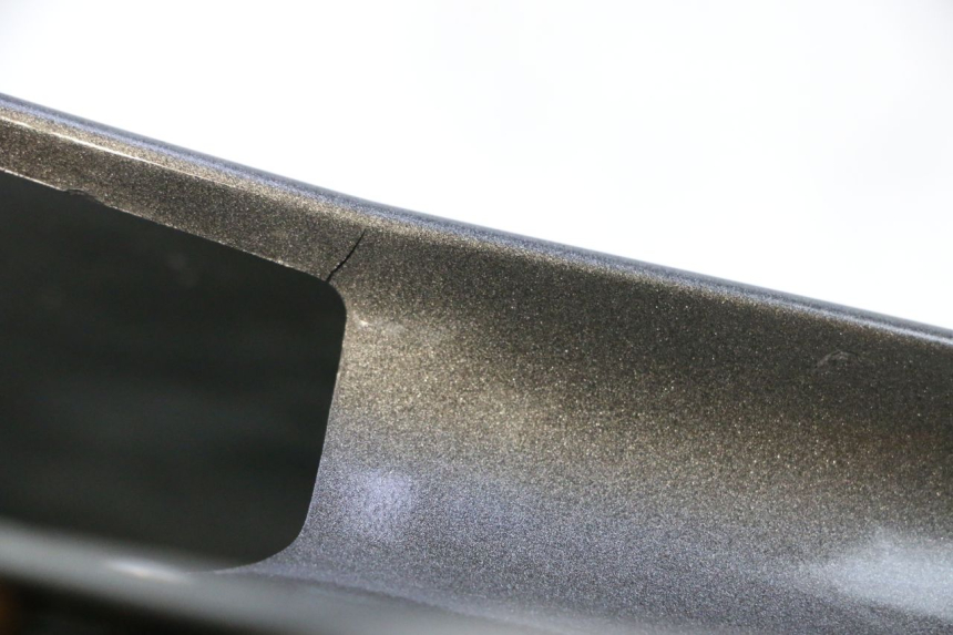 photo de FRONT FENDER KAWASAKI ZZR 600 (1995 - 2004) - High-resolution close-up