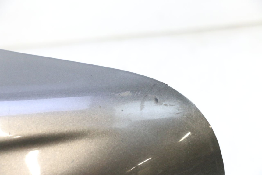 photo de FRONT FENDER KAWASAKI ZZR 600 (1995 - 2004) - Markings and original references