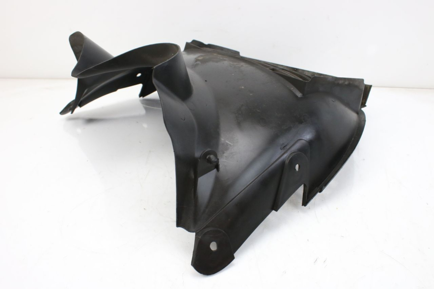 photo de RADIATOR COVER SUZUKI AN BURGMAN 400 (2006 - 2010) - Fixing points details