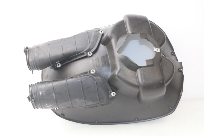 photo de RADIATOR COVER APRILIA ATLANTIC 125 (2003 - 2009) - Technical close-up