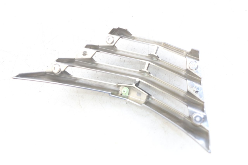 photo de RADIATOR GRILLE PEUGEOT CITYSTAR AIR 125 (2014 - 2017) - Component detail