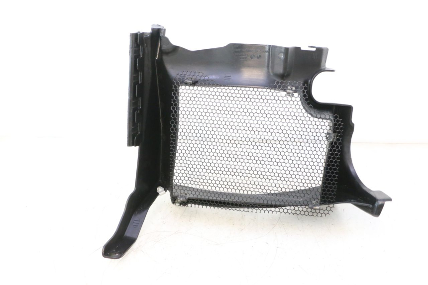 photo de RIGHT RADIATOR COVER CAN-AM SPYDER RS 1000 (2008 - 2012) - Component detail