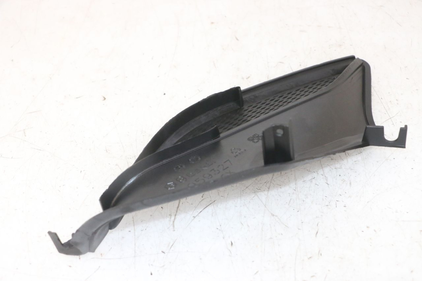 photo de LEFT RADIATOR COVER PIAGGIO NRG POWER PUREJET 50 (2018 - 2021) - Zoom on usage condition