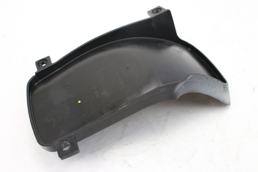 photo de LEFT RADIATOR GRILL PIAGGIO VESPA GTS IGET ABS 125 (2017 - 2023) - Alternative perspective