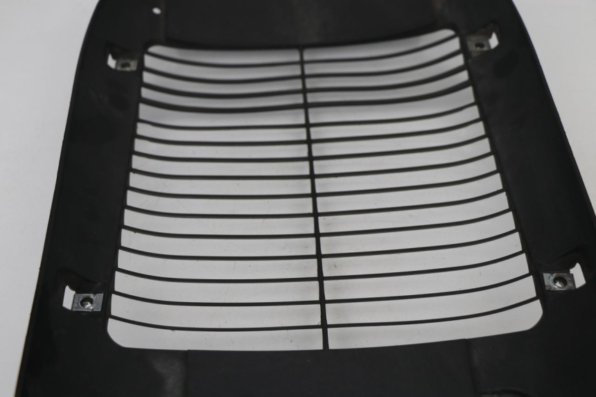 photo de RADIATOR COVER SYM MAXSYM I 400 (2011 - 2016) - Alternative perspective