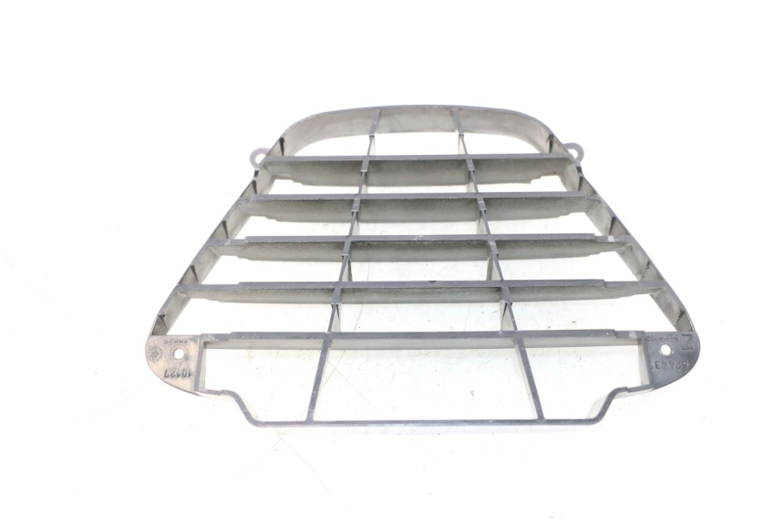 photo de RADIATOR GRILLE PIAGGIO MP3 125 (2006 - 2014) - Alternative perspective