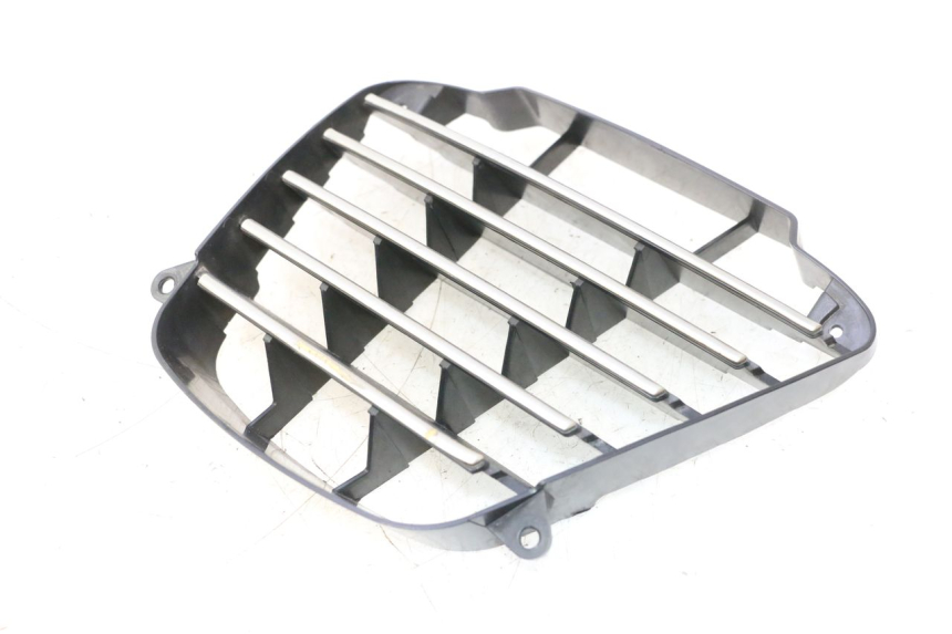 photo de RADIATOR GRILLE PIAGGIO MP3 125 (2006 - 2014) - Fixing points details