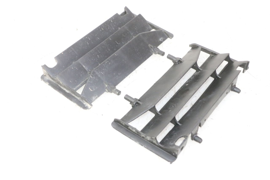 photo de RADIATOR COVER RIEJU MRT 50 (2018 - 2021) - Component detail