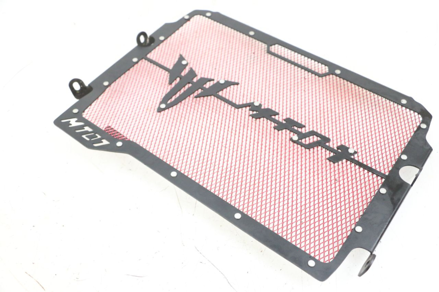 photo de RADIATOR COVER YAMAHA MT-07 MT07 ABS 700 (2018 - 2020) - Product overview