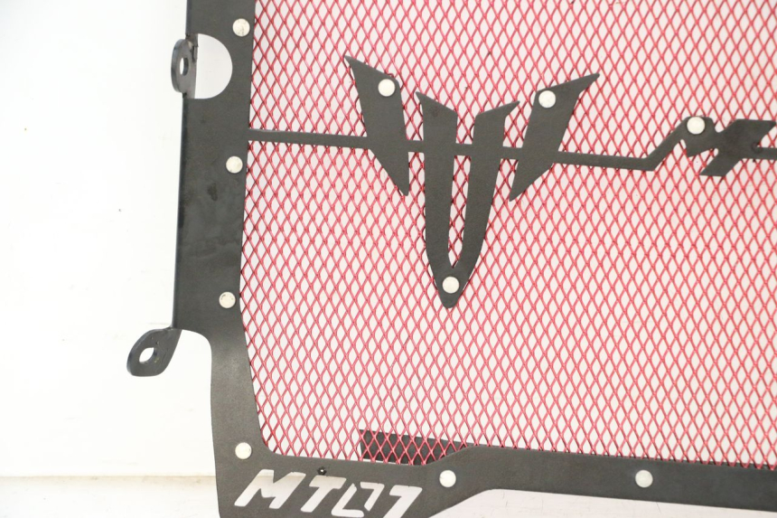 photo de RADIATOR COVER YAMAHA MT-07 MT07 ABS 700 (2018 - 2020) - Checked used part
