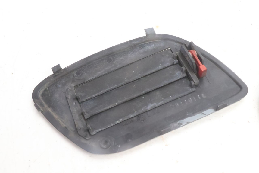 photo de RADIATOR COVER GILERA RUNNER SP 50 (2002 - 2004) - Surface and material condition