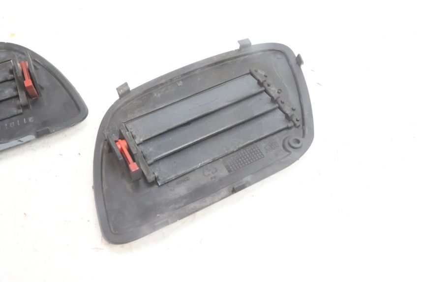 photo de RADIATOR COVER GILERA RUNNER SP 50 (2002 - 2004) - Markings and original references