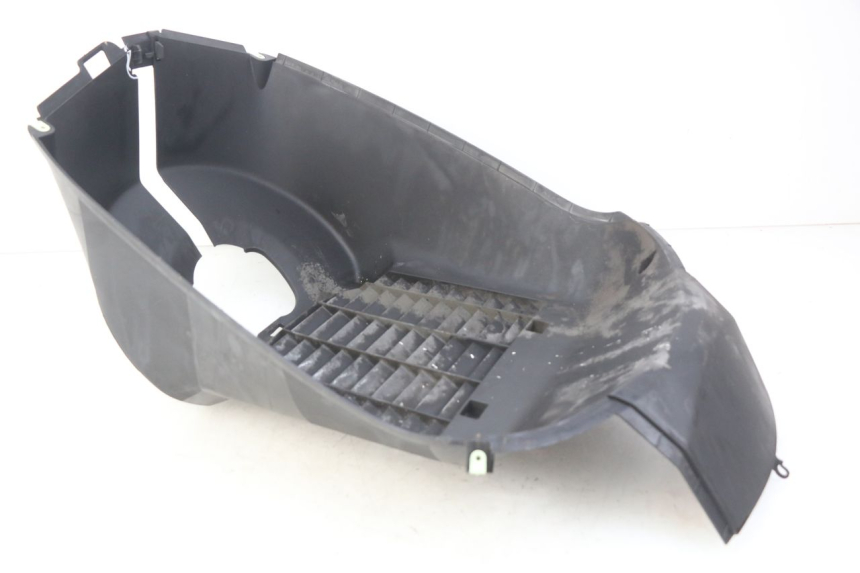 photo de RADIATOR GRILLE PEUGEOT SATELIS COMPRESSOR K15 125 (2006 - 2009) - Technical close-up