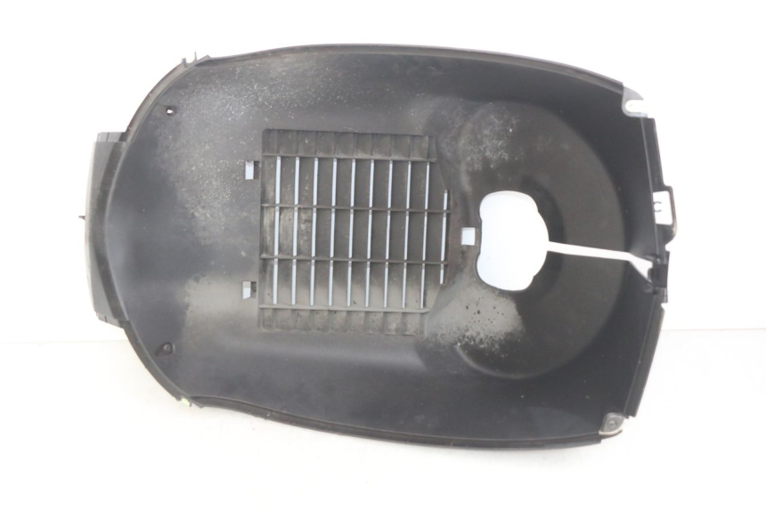 photo de RADIATOR GRILLE PEUGEOT SATELIS 125 (2010 - 2012) - Main view