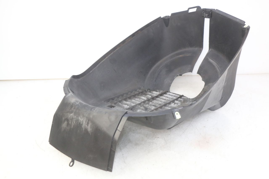 photo de RADIATOR GRILLE PEUGEOT SATELIS 125 (2006 - 2009) - Technical close-up