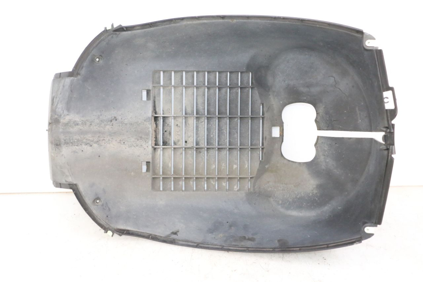 photo de RADIATOR COVER PEUGEOT SATELIS 250 (2006 - 2012) - Main view