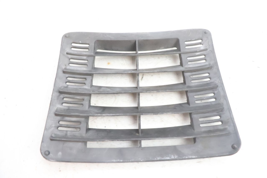 photo de RADIATOR COVER APRILIA SCARABEO GT 125 (1999 - 2007) - Component detail