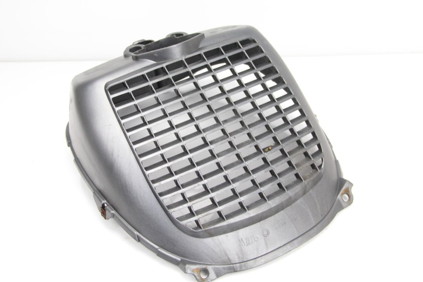photo de RADIATOR COVER PIAGGIO X9 125 (2000 - 2003) - Technical close-up