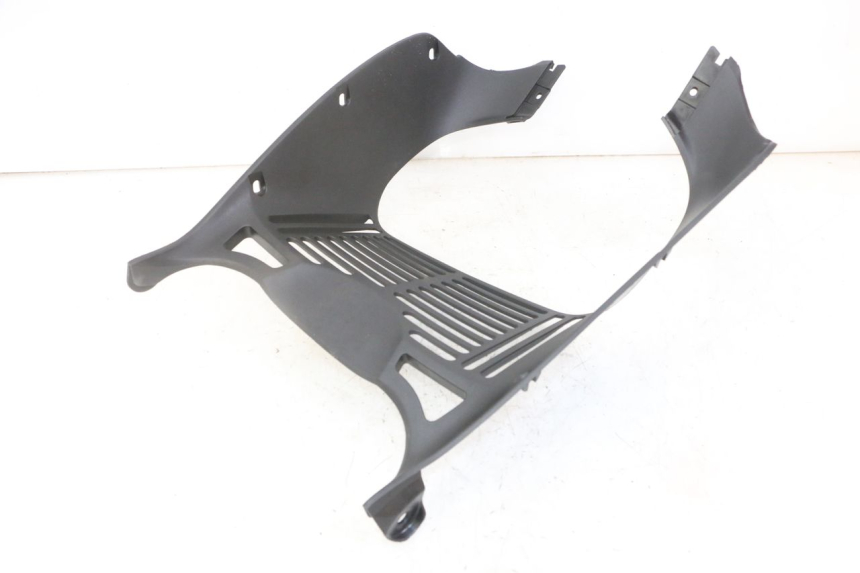 photo de RADIATOR COVER HONDA XLV VARADERO 125 (2000 - 2006) - Surface and material condition