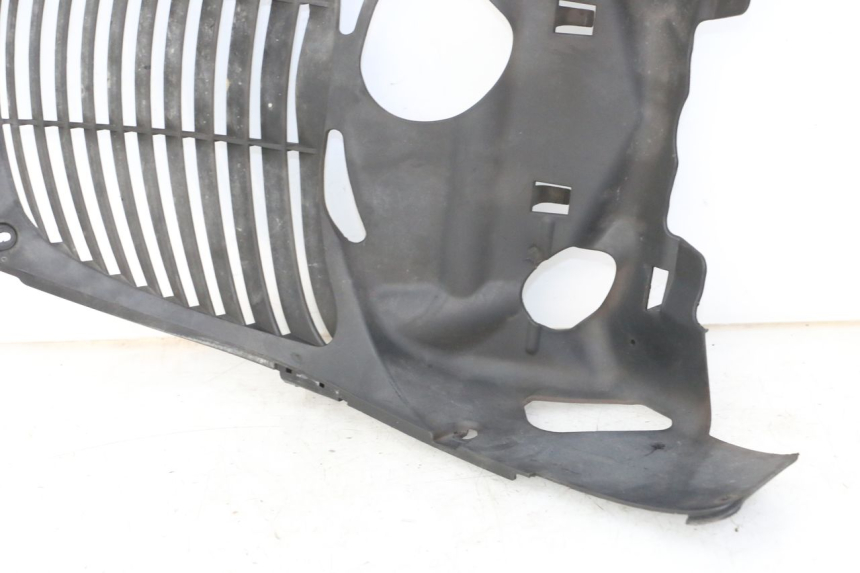 photo de RADIATOR GRILLE YAMAHA X-MAX XMAX ABS 250 (2010 - 2014) - Additional view of the item